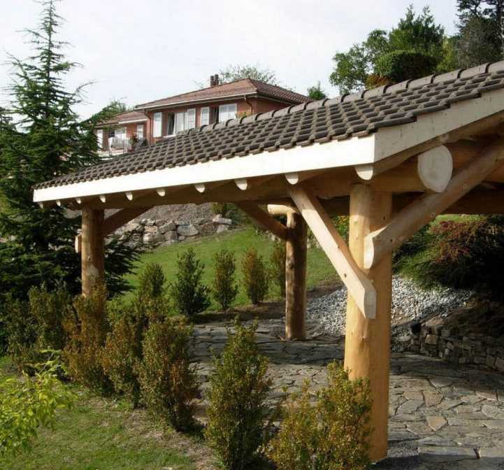 Строительство деревянного навеса к дому